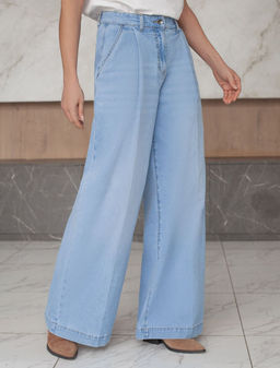 Широкие джинсы с защипами из эластичного денима