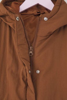 Kahverengi Duz/Basic Kal?n Kapusonlu Regular Unisex Cocuk Mont TKDAW26MO00016 - Trendyolmilla фото 2