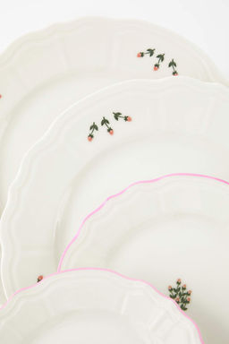 Trendyolmilla Home 2li Porselen Cicek Bask?l? Pasta Tabag? 20 cm & 2li Porselen Servis Tabag? 26 cm TPHSS25TBK00023  фото 4