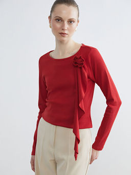 Bisiklet Yaka ?i?ek Aplikeli Kad?n Ti??rt