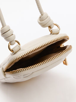 Женская сумка для смартфона LOVE MOSCHINO SLG EMBOSSED Q Артикул 4377310, молочно-бежевый
