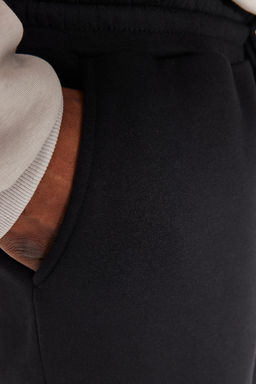 Siyah Buyuk Beden Regular/Normal Kesim Lastik Paca Jogger Polarl? Esofman Alt? TMNAW24AJ00002