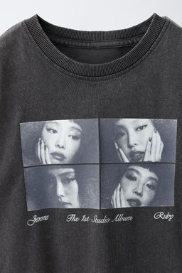CAMISETA ESTAMPADO FOTOGRAFICO JENNIE RUBY® / Gris antracita - Zara фото 3