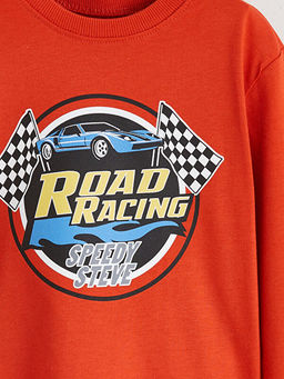 Bask?l? Erkek ?ocuk Ti??rt