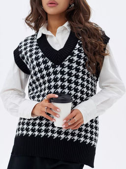 K11978 Жилет (вязаный трикотаж) ЧЕРНЫЙ