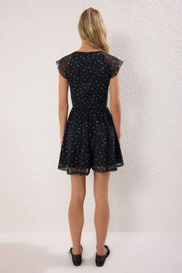 Trendyolmilla Cok Renkli Bask?l? Kalp Yaka Sortlu Esnek Orme Tulum TWOSS25TU00070  фото 5