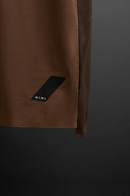 COLOUR BLOCK TECHNICAL T-SHIRT - Zara фото 3