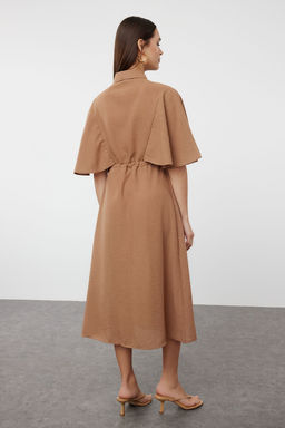 Kahverengi Pelerin Kol Detayl? Beli Baglamal? Midi Gomlek Dokuma Elbise TWOSS24EL01101 - Trendyolmilla фото 5