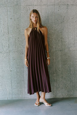 VESTIDO MIDI PLISADO BROCHE FLOR / Berenjena - Zara фото 5