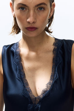 Vestido de espalda descubierta con encaje - H&m фото 4