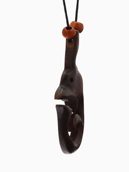 Кулон «Дельфин», дерево соно