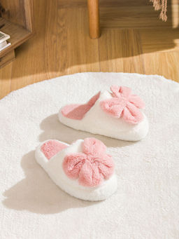 Fiyonk Detayl? Kad?n Ev Terli?i