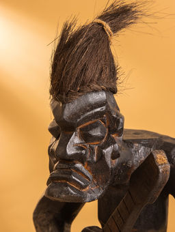 Сувенир «Абориген гитарист», 22×17×40 см, дерево