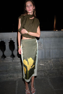CREASED-EFFECT PRINT MIDI SKIRT - Zara фото 5