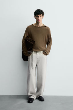BELTED RELAXED FIT JEANS