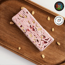 Нуга с малиной,медом и кедровым орехом