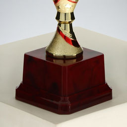 Кубок 183C, зол., подставка пластик, 18.5 9 7.5 см - Командор фото 6