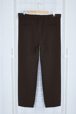 Kahverengi Pileli Klasik Baggy Fit Kumas Pantolon TMNSS24PL00024