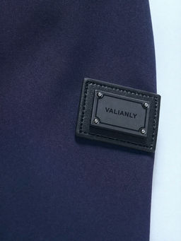 Ветровка женская софтшелл виндстоппер с капюшоном спортивная темно-синего цвета 9616_1TS