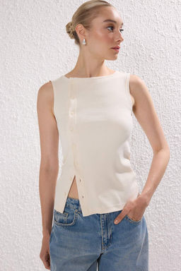 Trendyolmilla K?rm?z? Dugmeli Asimetrik Fitted/Vucuda Oturan Orme Bluz TWOSS25BZ00394 фото 19