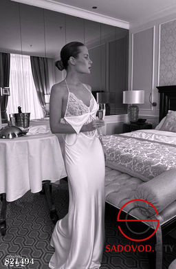 Платье макси с кружевом