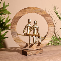 Сувенир интерьерный в деревянном кольце «Пара», 30×8×33 см