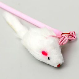 Дразнилка-удочка с белой мышью, палочка микс цветов - Пижон фото 3