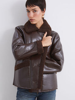 Pel?? G?mlek Yaka Kad?n Deri G?r?n?ml? Mont