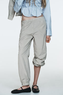 CHECK NYLON SAROUEL TROUSERS - Zara фото 10