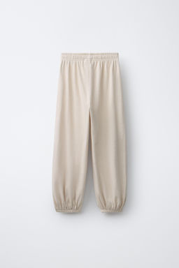 CONJUNTO CAMISETA LAZOS Y PANTAL?N JOGGER / Arena