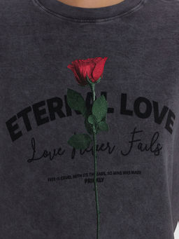 Футболка женская серая с принтом и надписью eternal love - Mark formelle фото 6