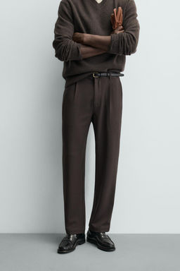 PLEATED TEXTURED TROUSERS