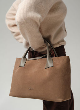 Замшевая сумка Iris DBR 31372 серо-коричневый фото 5