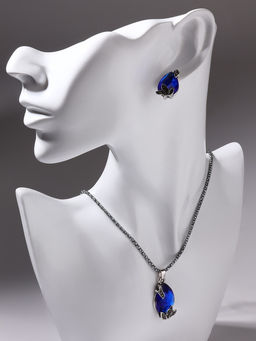 Гарнитур 2 предмета: кулон, серьги Жаклин листок, цвет синий в чернёном серебре, 45 см
