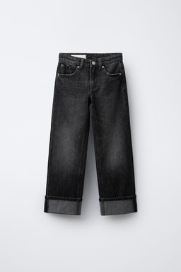 STRAIGHT LEG JEANS WITH TURN-UP HEMS