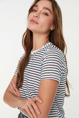 TRENDYOLMILLA K?rm?z? Cizgili Basic Orme T-Shirt TWOSS21TS0904  фото 16