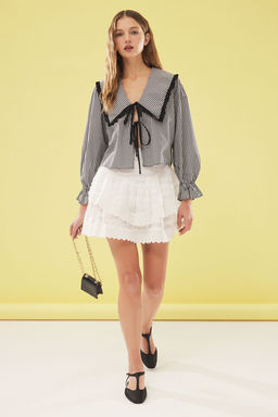 TRENDYOLMILLA Siyah Buyuk Yaka Detayl? Potikare Desen Regular Normal Kal?p Dokuma Gomlek TWOSS25GO00077 фото 2