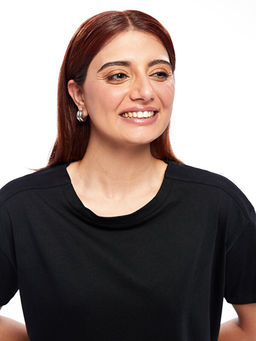 Bisiklet Yaka D?z K?sa Kollu Oversize Kad?n Ti??rt