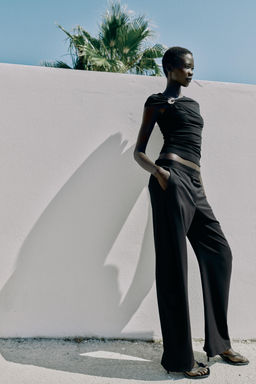 TOP DRAPEADO FORNITURA / Negro - Zara фото 3