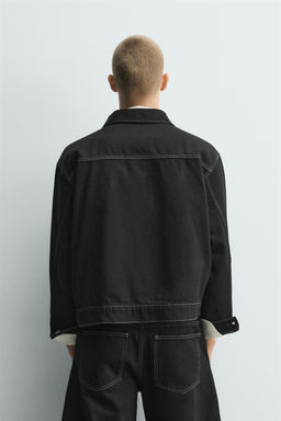 CAZADORA BOXY FIT ALAMARES / Negro