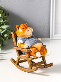 Фигурка полистоун лак «Пухлый кот в жилете, на кресле-качалке», 12×7.7×13.5 см