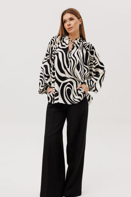 Костюм AmberA 2135-3 черно-белый