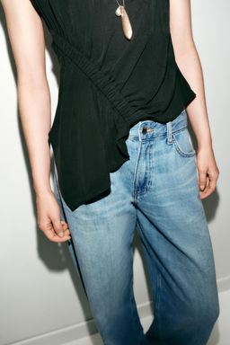 TOP SISA FRUNCES / Negro - Zara фото 4