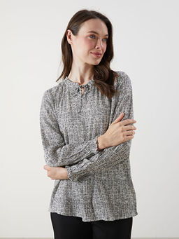 Ba?lamal? Yaka Desenli Bluz