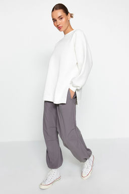 Ekru Oversize/Genis Kal?p Y?rtmac Detayl? Kal?n Ici Polarl? Orme Sweatshirt TWOAW23SW00195