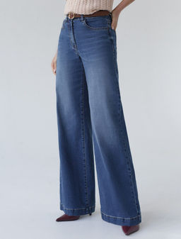 Джинсы трубы прямые с декоративной стиркой из эластичного денима