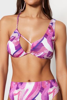 Soyut Desenli Ucgen Cut Out/Pencereli Bikini Ustu TBESS23BU00048