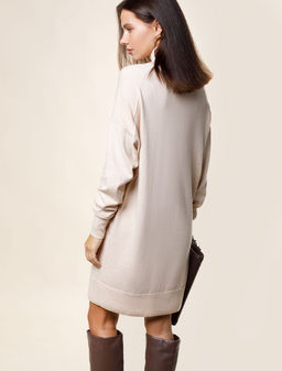 Свободное платье тонкой вязки из хлопка с кашемиром