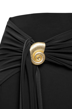 Limited Edition Siyah Vucuda Oturan Aksesuar Detayl? Orme Uzun Etek TPRSS25ET00004