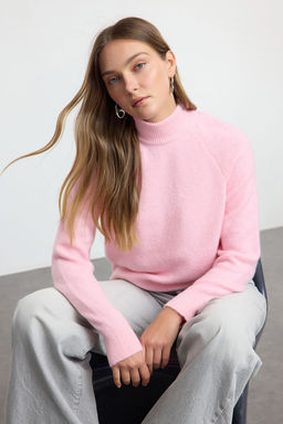 Pembe Yunlu Dik Yaka Triko Kazak TWOAW25KZ00043